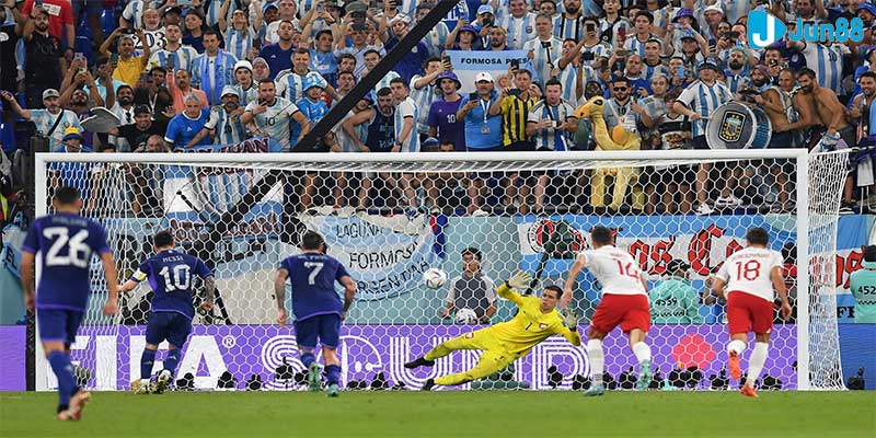 Messi đã bỏ lỡ cơ hội ngon ăn trên chấm Penalty